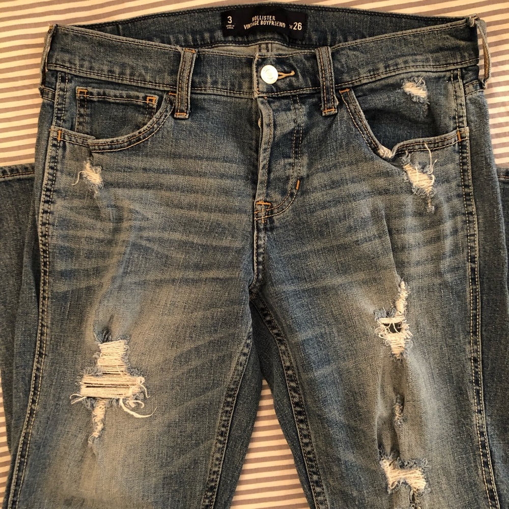 Hollister distressed boyfriend jeans